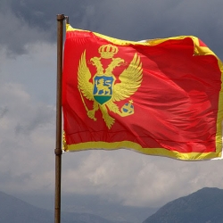 Эмиграция в Черногорию