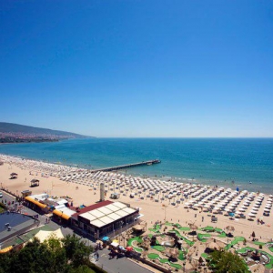 Министр туризма Болгарии проверяла доступ к пляжу Солнечного берега для людей с ограниченными возможностями