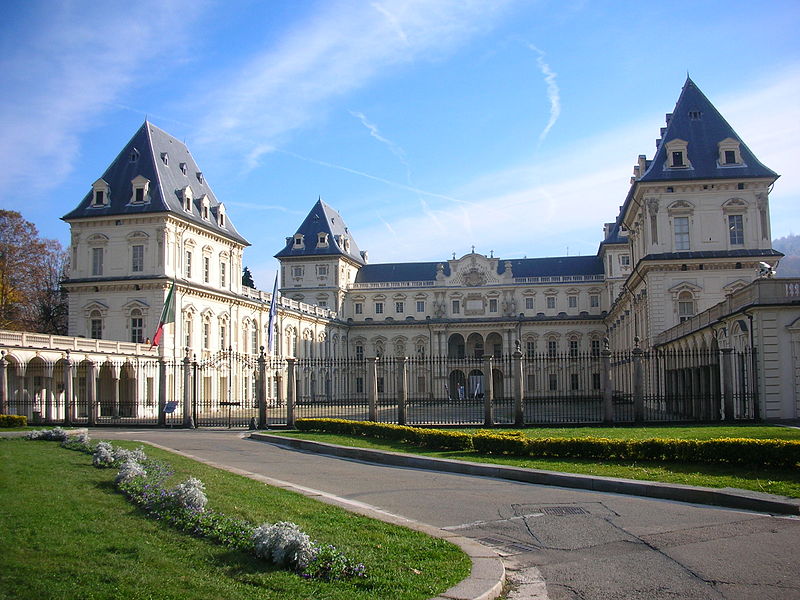 Замок и Парк Валентино в Турине (Castello e Parco del Valentino)