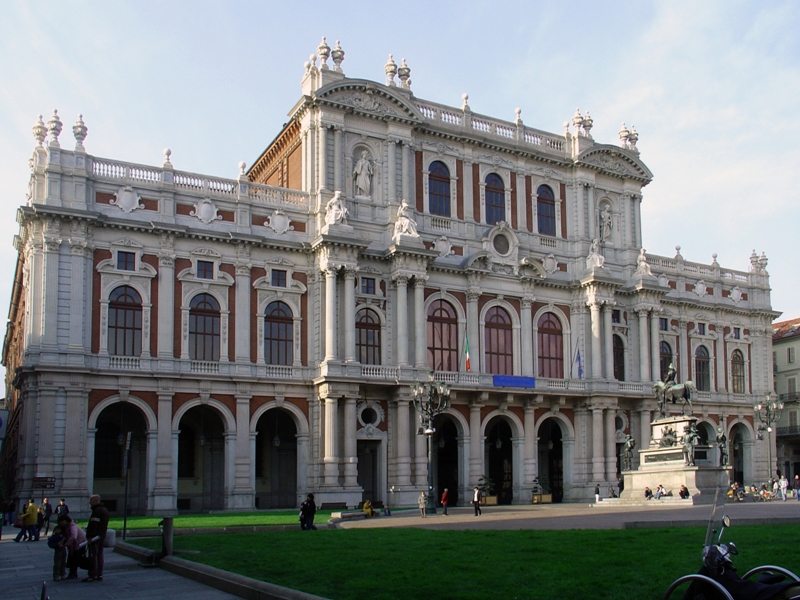 Дворец Кариньяно в Турине (Palazzo Carignano)