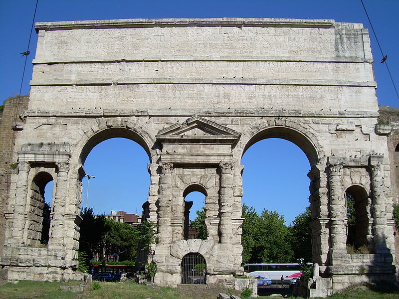 Большие Ворота (Porta Maggiore или Porta Prenestina)