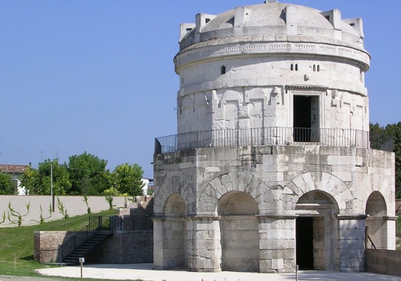 Мавзолей Теодориха (Mausoleo di Teodorico)