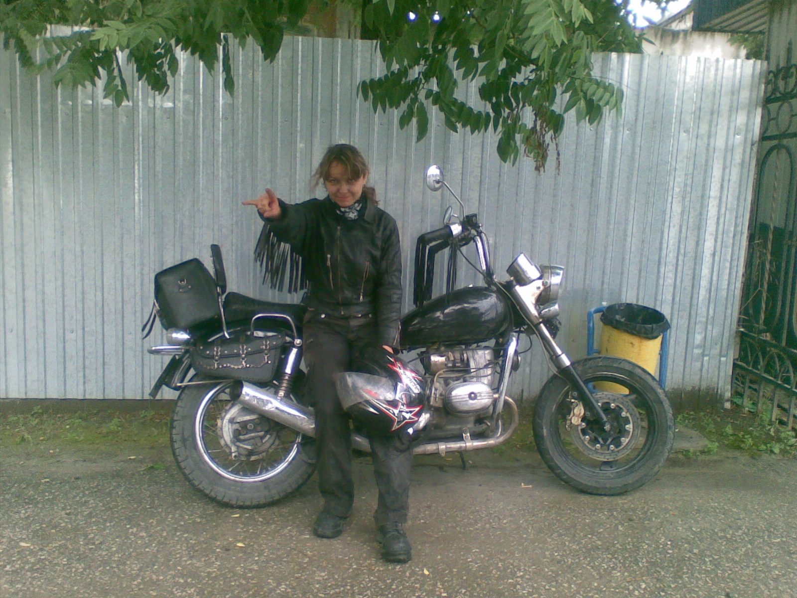 Я на моем мотоцикле Урал после дождя, когда еще жи