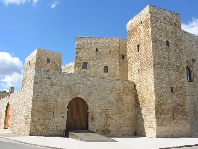 Замок Бари (Castello Normanno-Svevo di Bari)