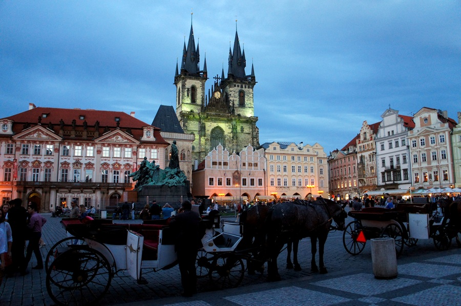 Злата Прага.