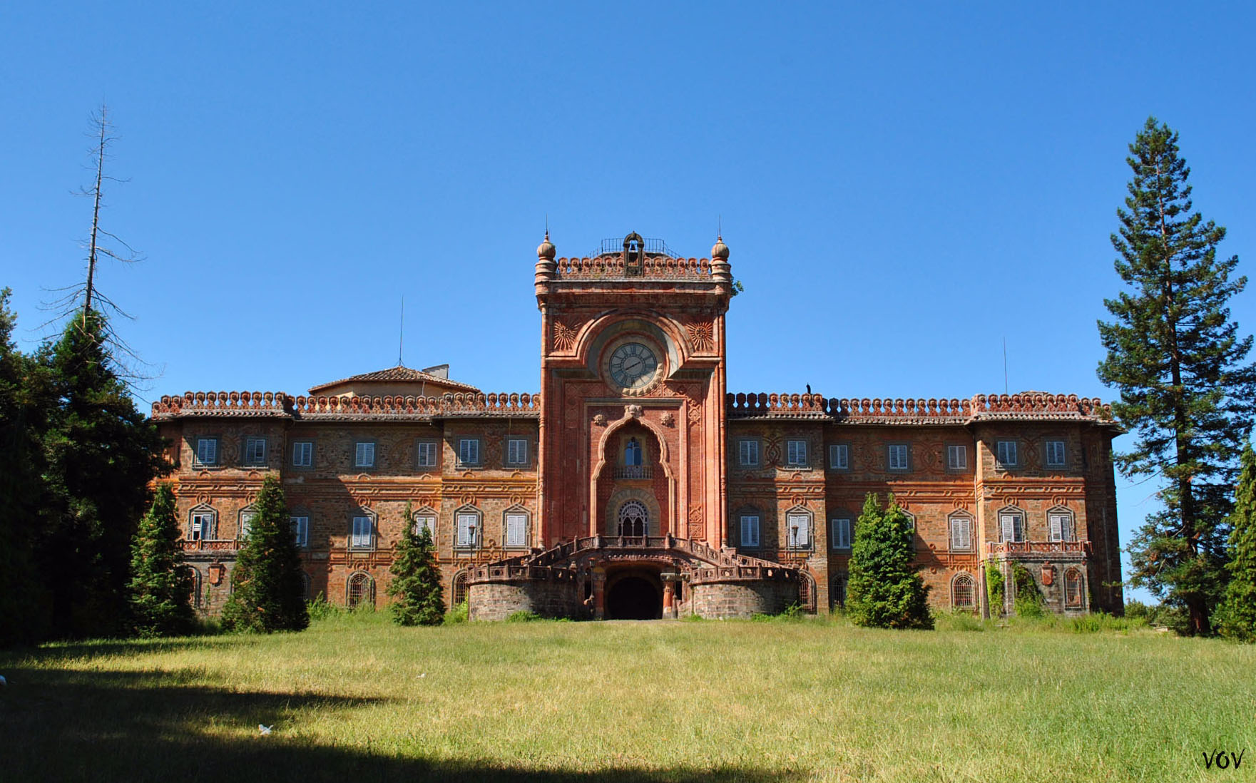 Замок Саммеццано (Castello di Sammezzano)