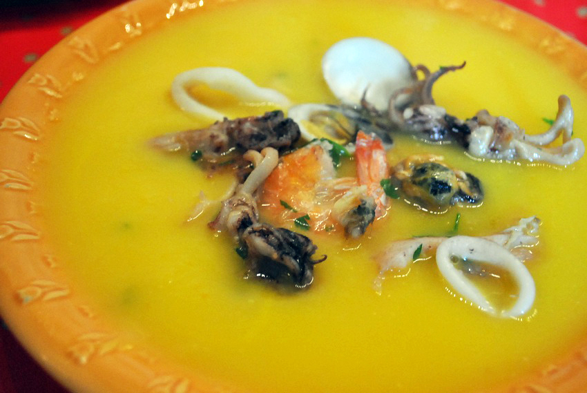 Тыквенный суп с морепродуктами (Vellutata di zucca con frutti di mare)