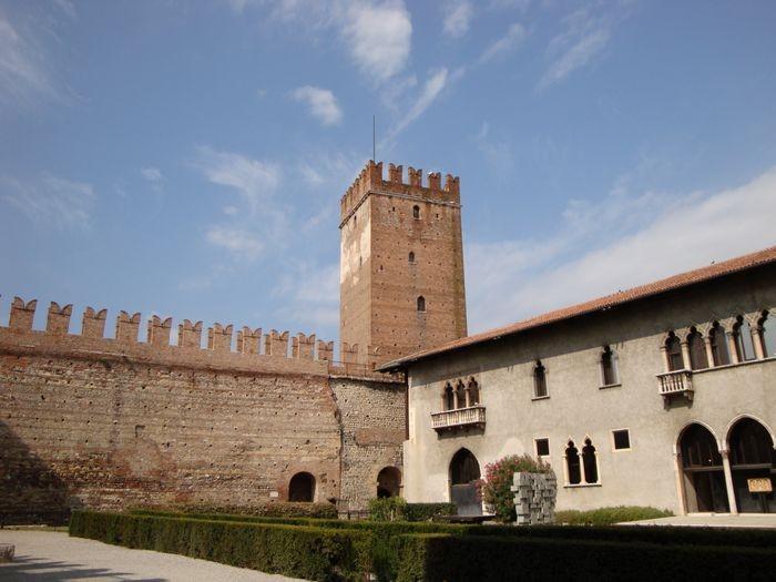 Музей в Кастельвеккьо (Museo civico di Castelvecchio) 